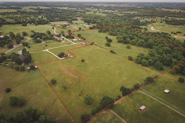 39 Acres of Recreational Land for Sale in Gainesville, Texas