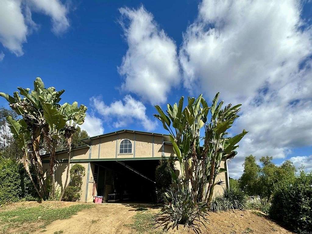 5.48 Acres of Land with Home for Sale in Fallbrook, California