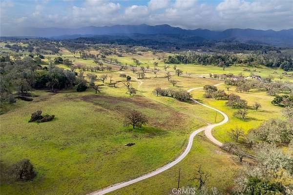 41.3 Acres of Agricultural Land with Home for Sale in Santa Margarita, California