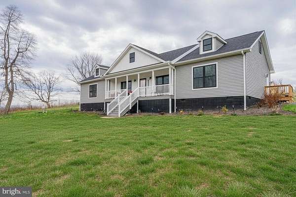 6 Acres of Land with Home for Sale in New Market, Virginia