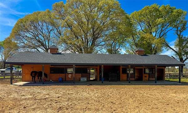 5 Acres of Land with Home for Sale in Montalba, Texas