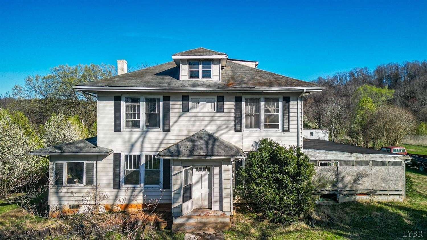 16.3 Acres of Land with Home for Sale in Lynchburg, Virginia