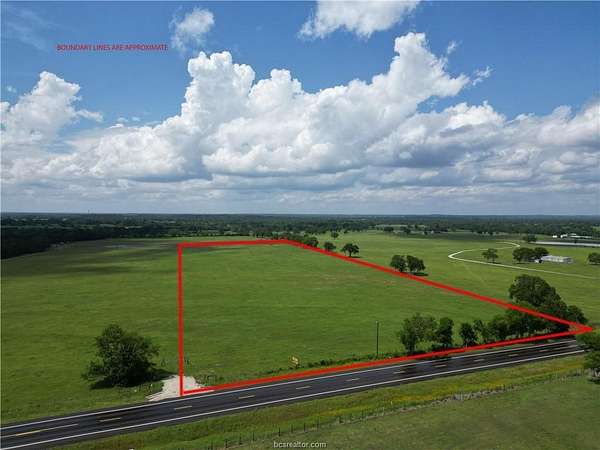 13.5 Acres of Land for Sale in Bedias, Texas
