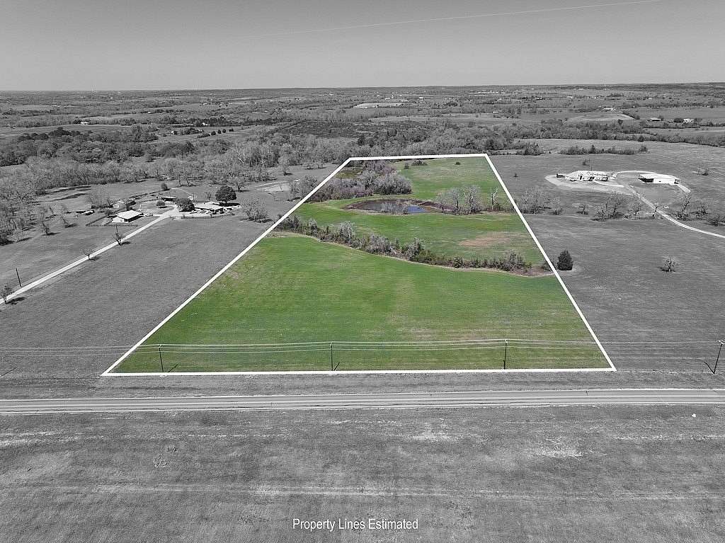 27.8 Acres of Agricultural & Residential Land for Sale in Navasota, Texas