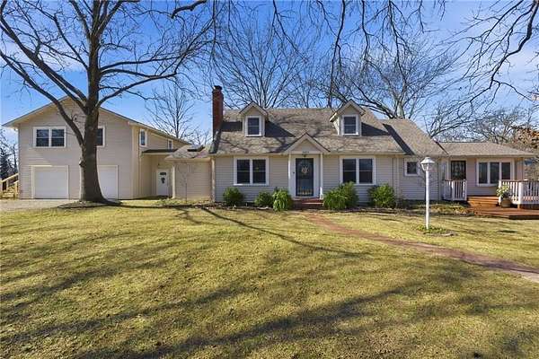 1.76 Acres of Land with Home for Sale in Kansas City, Missouri