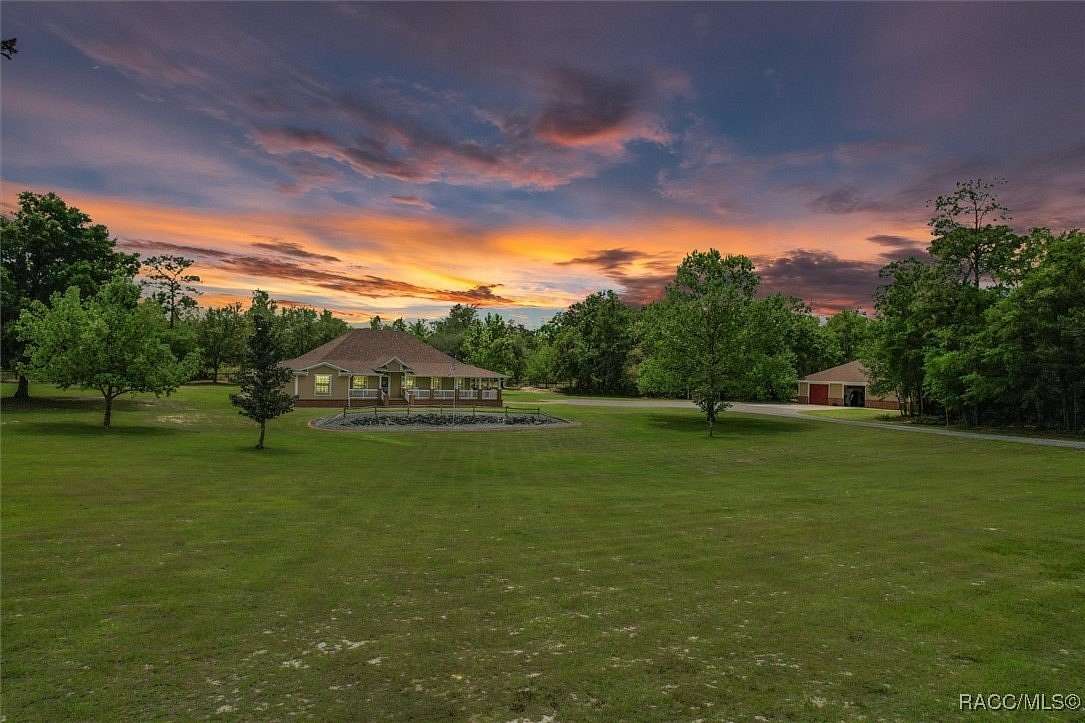 10 Acres of Land with Home for Sale in Beverly Hills, Florida