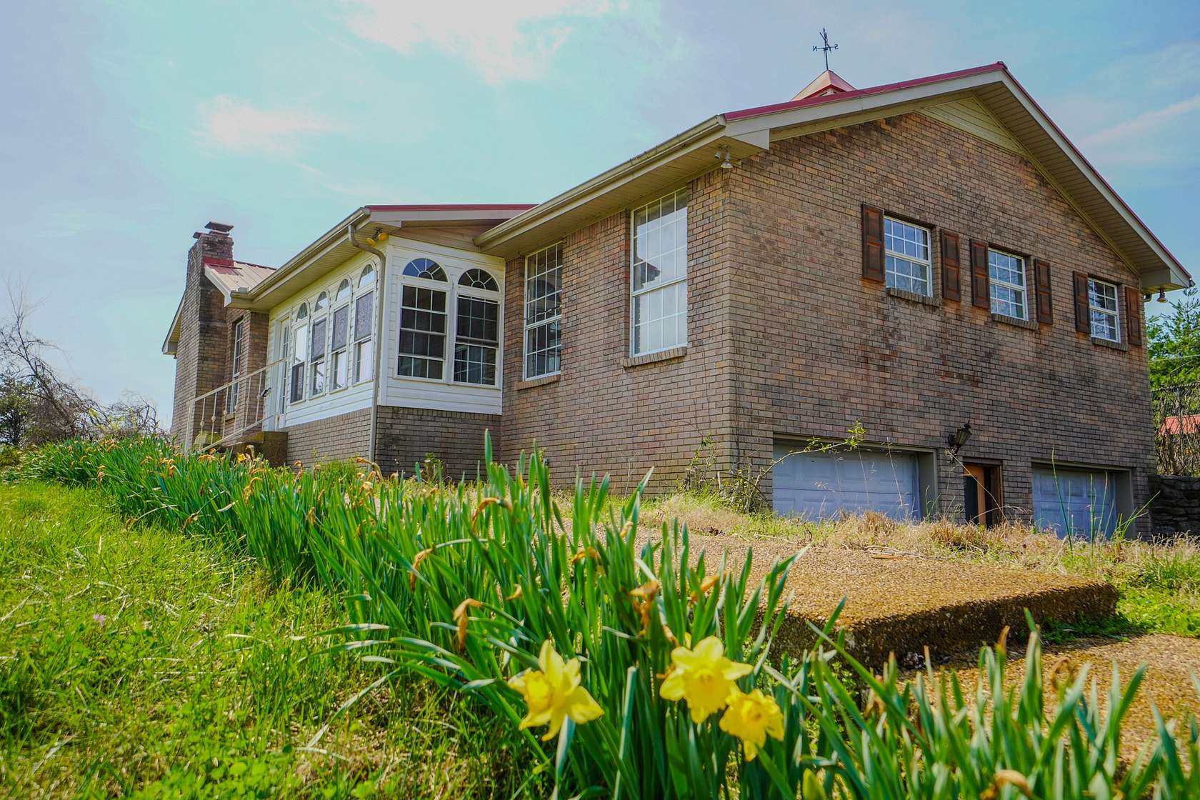 3.15 Acres of Land with Home for Sale in Gallatin, Tennessee