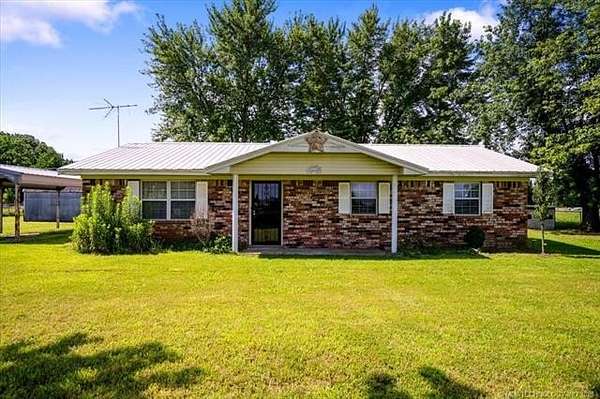 65 Acres of Land with Home for Sale in Eufaula, Oklahoma