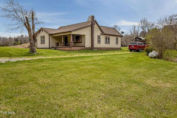 2 Acres of Land with Home for Sale in Duffield, Virginia