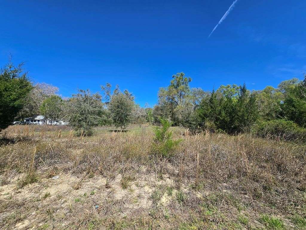 1 Acre of Residential Land for Sale in Trenton, Florida