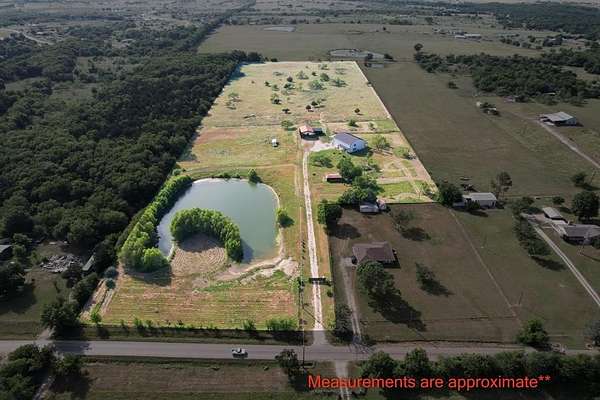 18.3 Acres of Land with Home for Sale in Kaufman, Texas