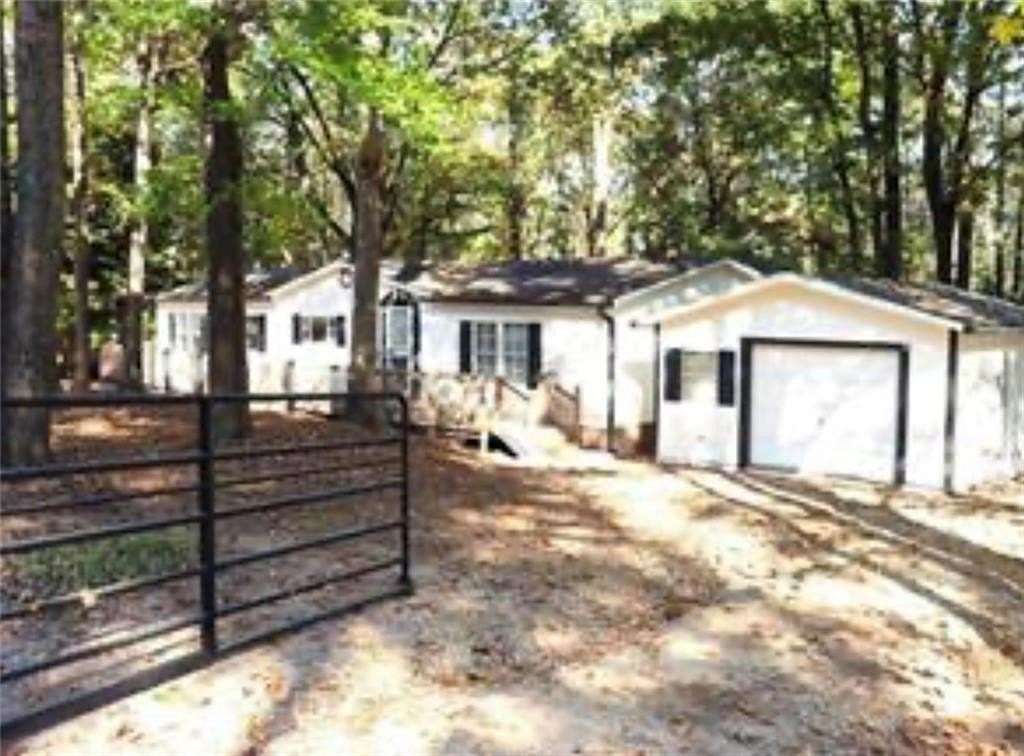 1.74 Acres of Land with Home for Sale in Pendergrass, Georgia