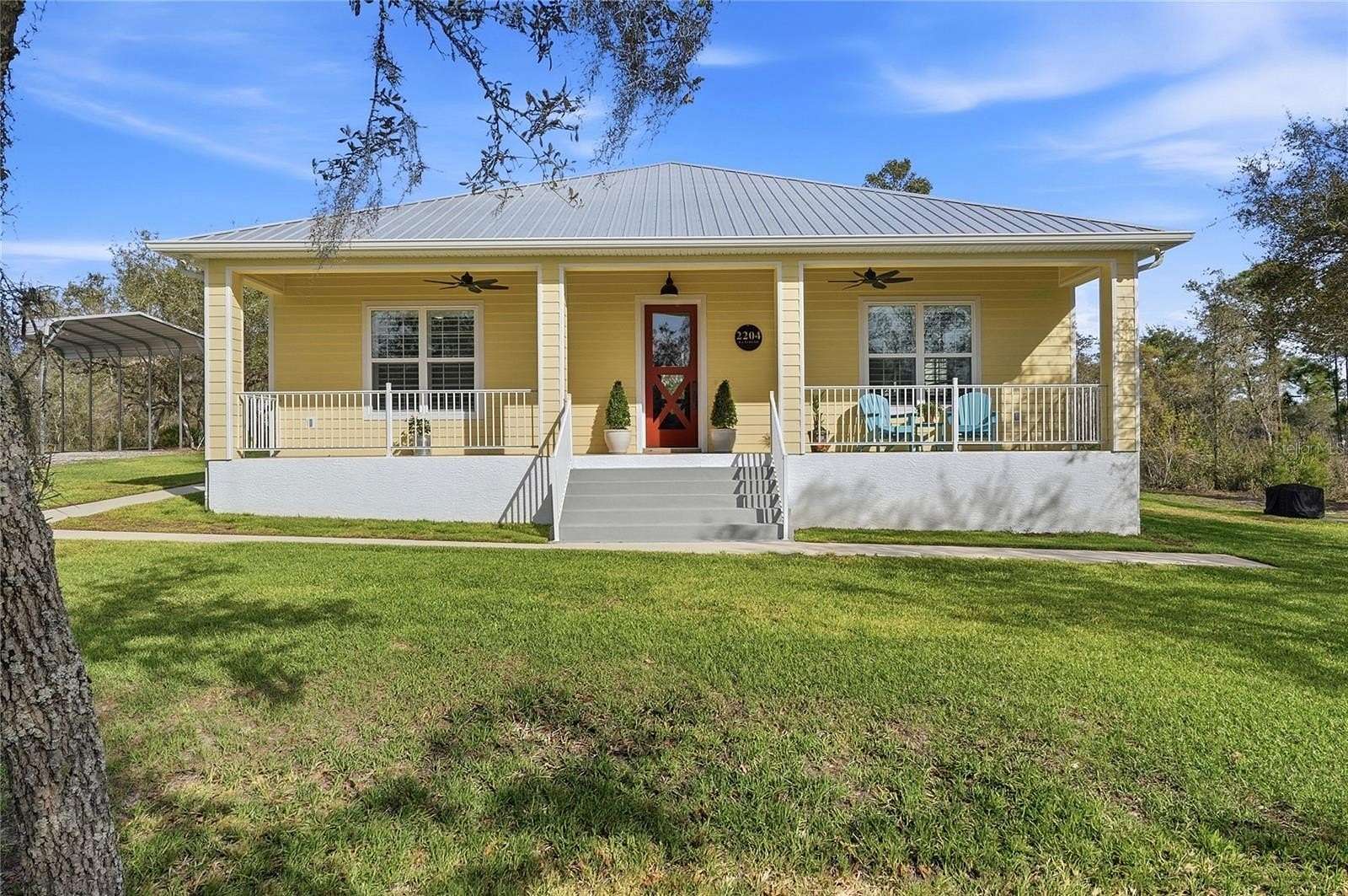 2.86 Acres of Land with Home for Sale in Frostproof, Florida