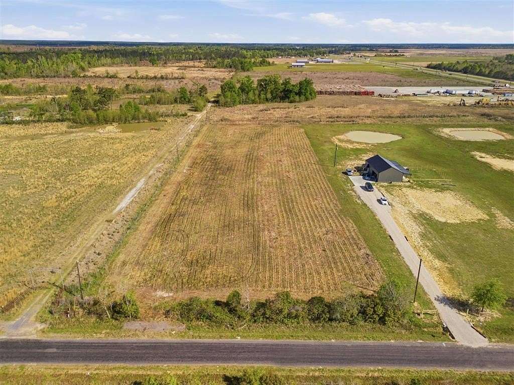 3 Acres of Residential Land for Sale in Ragley, Louisiana