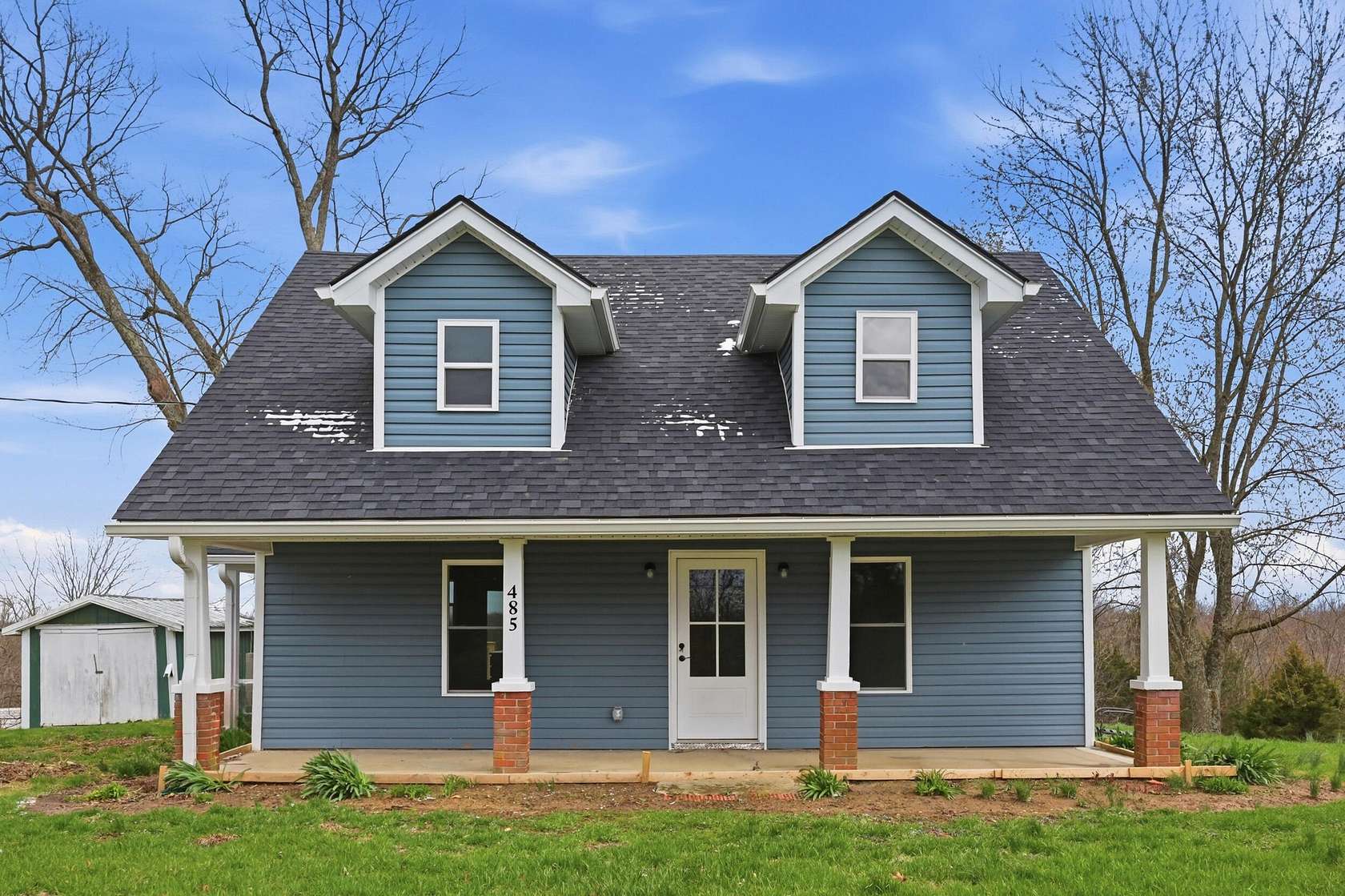 5 Acres of Land with Home for Sale in Frankfort, Kentucky