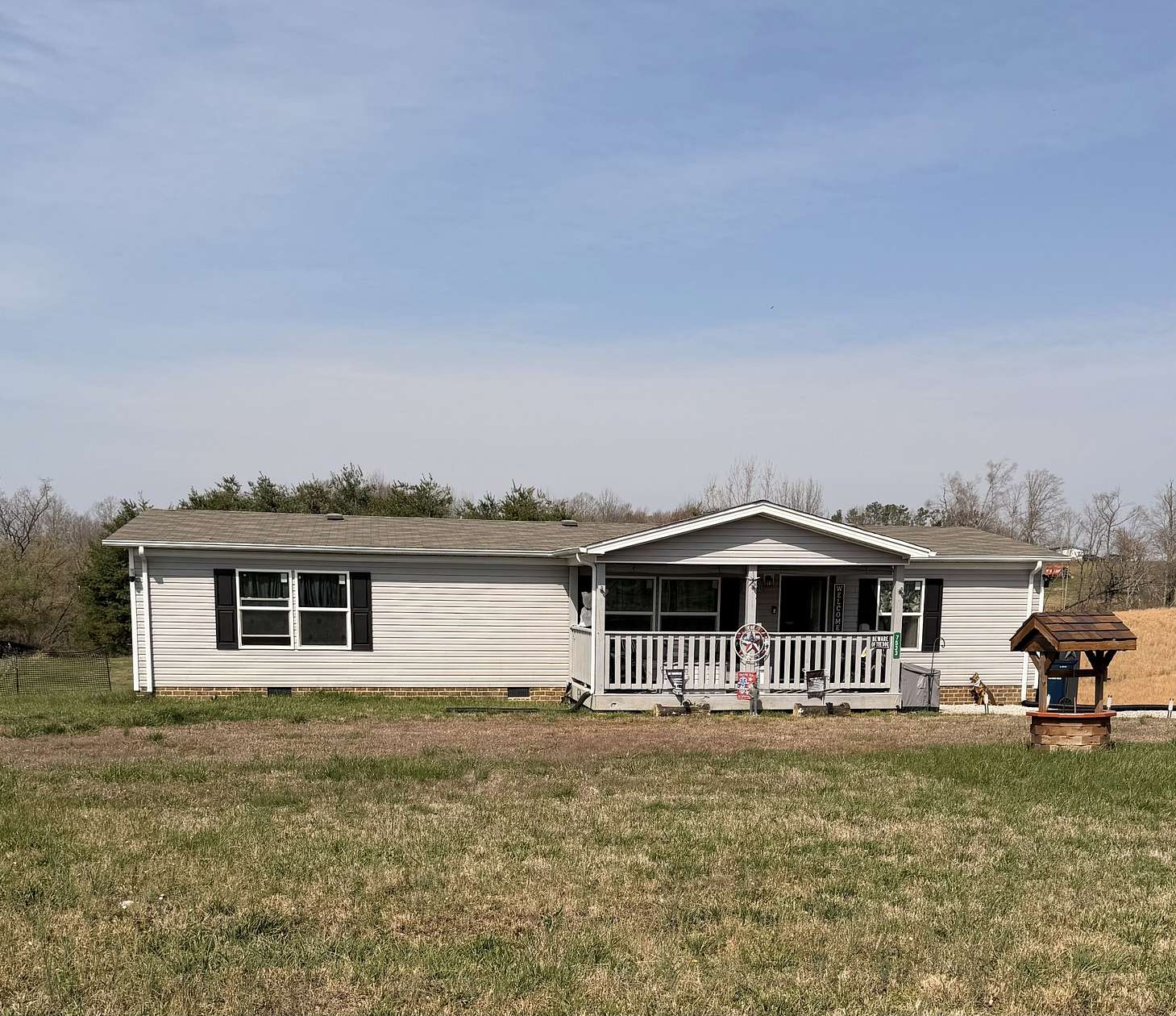 2.37 Acres of Land with Home for Sale in Lafayette, Tennessee