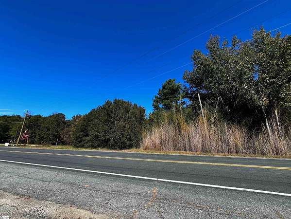 1 Acre of Mixed-Use Land for Sale in Belton, South Carolina