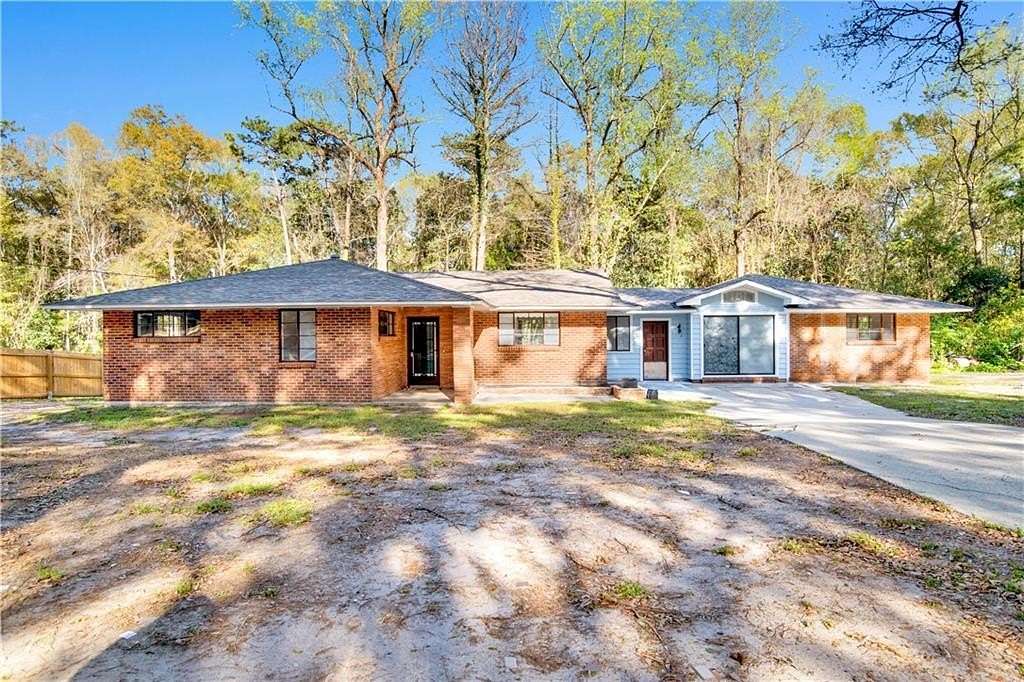 1.72 Acres of Land with Home for Sale in Mobile, Alabama