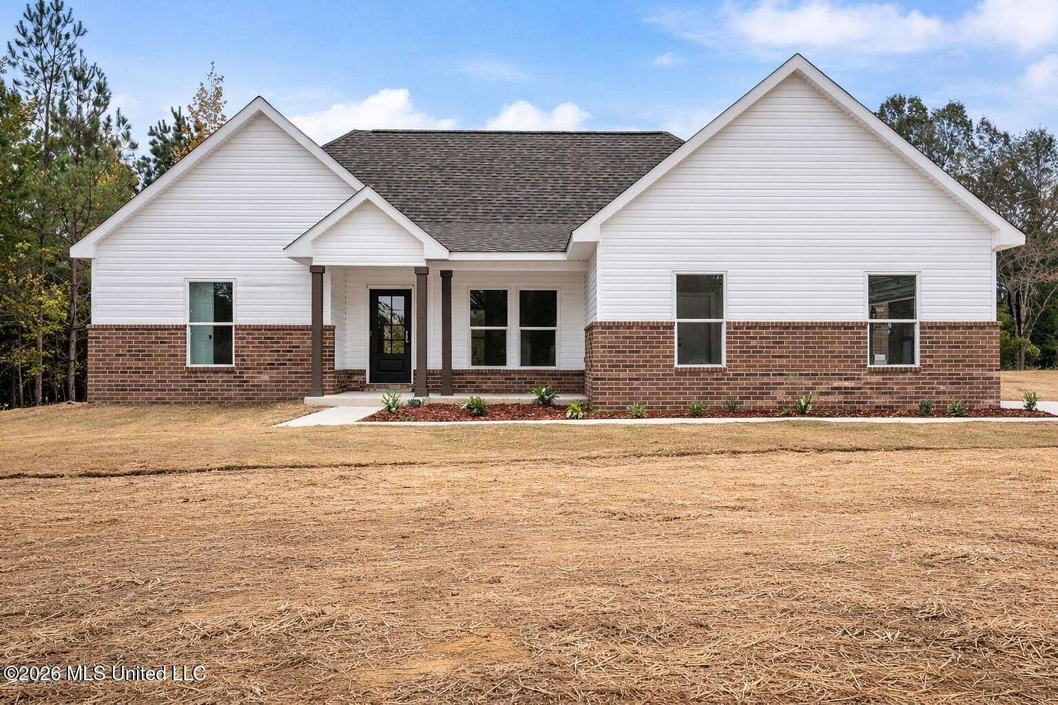 3.1 Acres of Land with Home for Sale in Coldwater, Mississippi