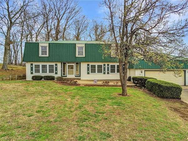 5 Acres of Land with Home for Sale in Glasgow, Kentucky