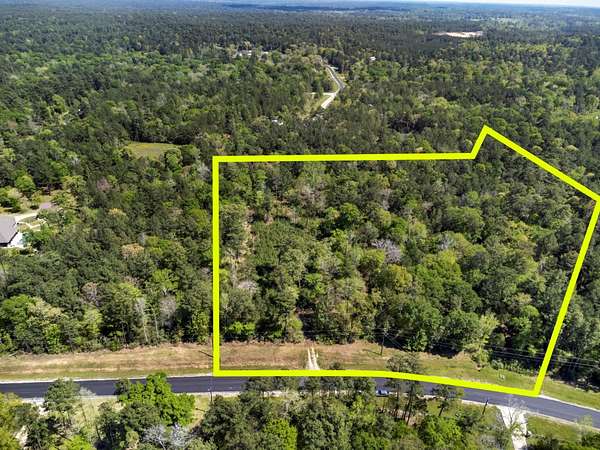 8 Acres of Land for Sale in Huntsville, Texas