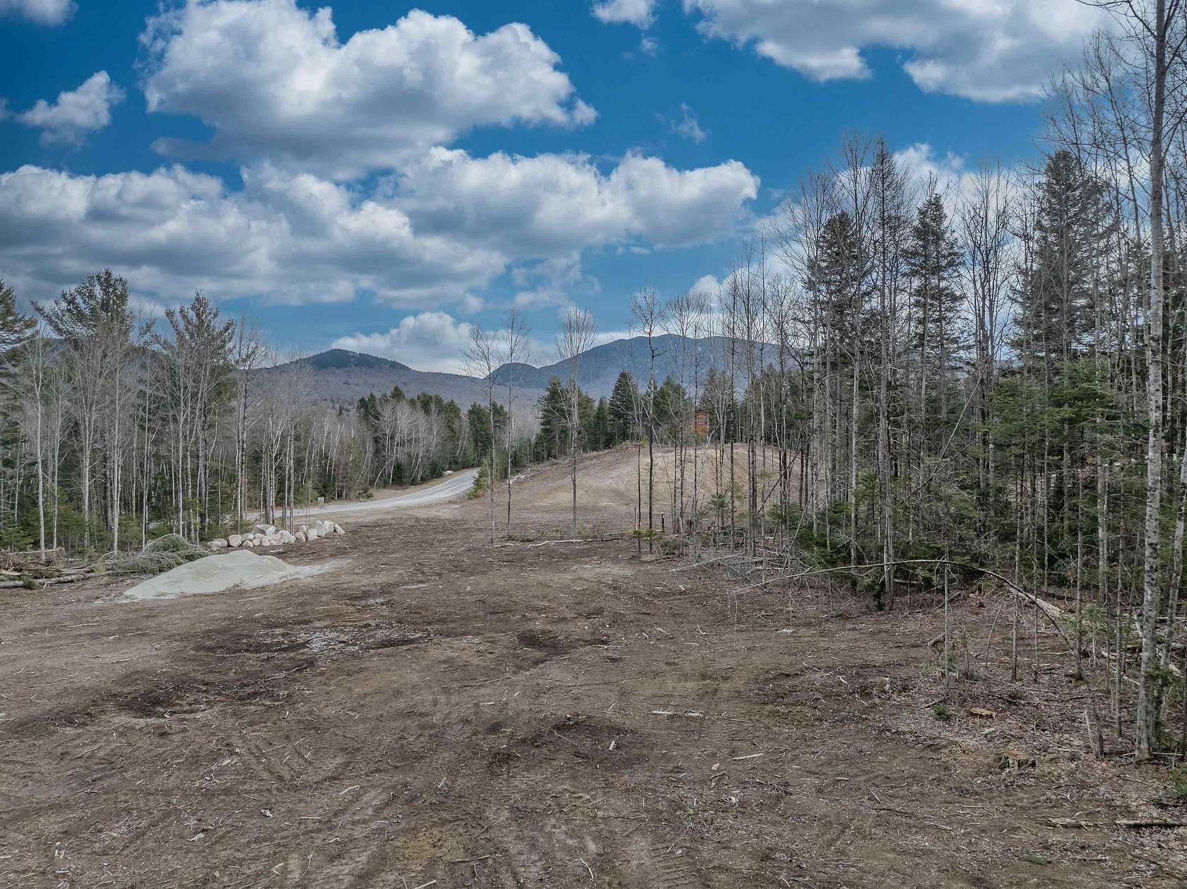 2.39 Acres of Residential Land for Sale in Carroll, New Hampshire