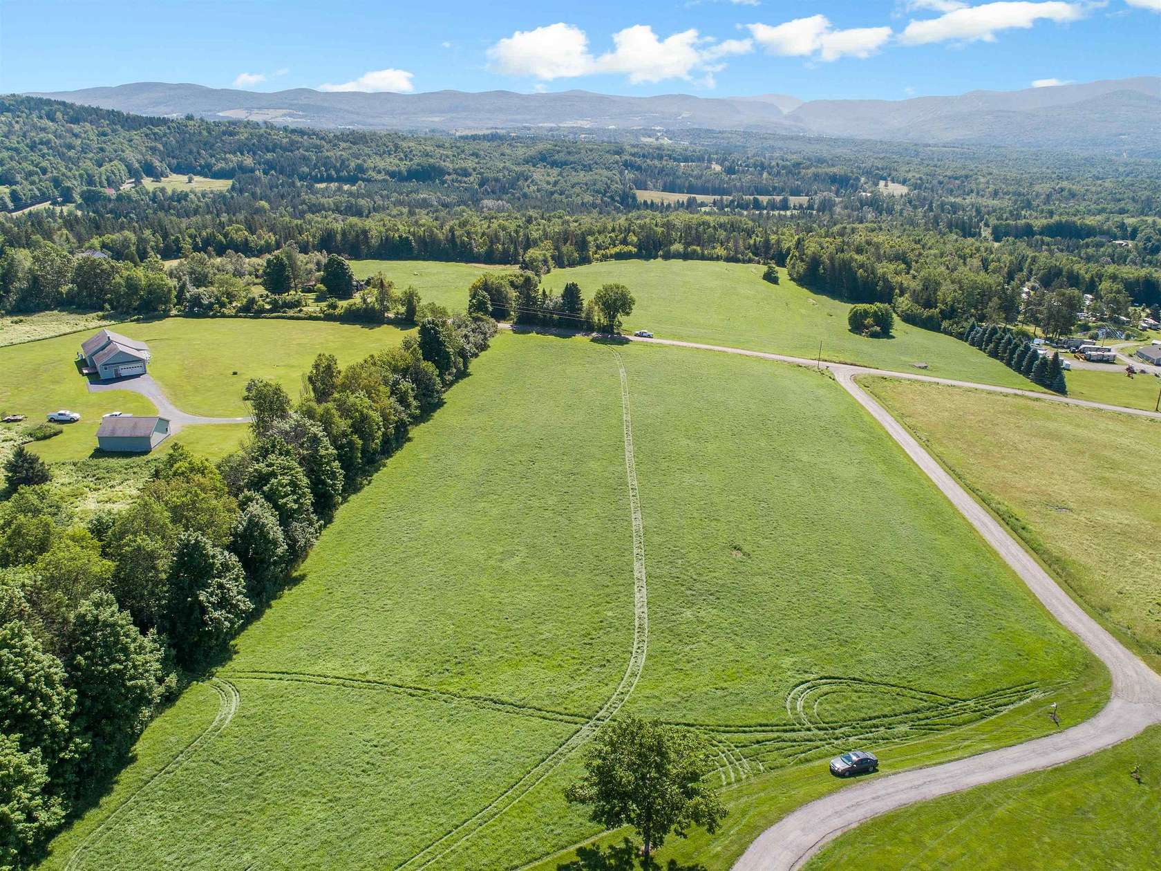 5.17 Acres of Residential Land for Sale in Colebrook, New Hampshire