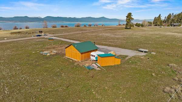 1 Acre of Residential Land for Sale in Chiloquin, Oregon