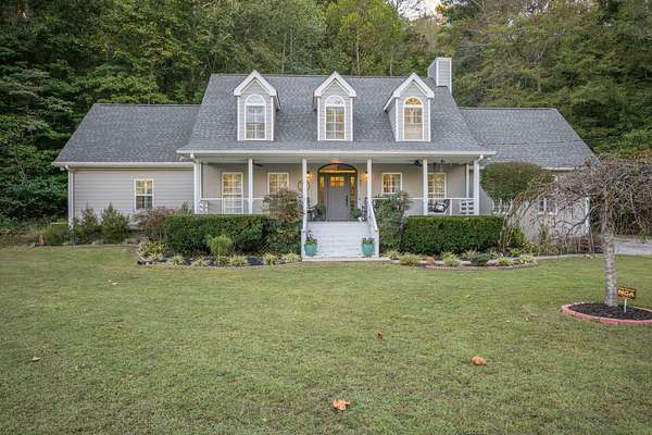 5 Acres of Land with Home for Sale in Ashland City, Tennessee