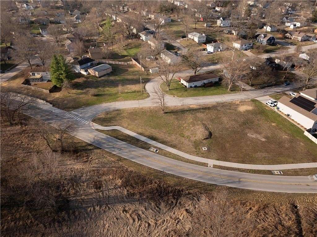 0.37 Acres of Residential Land for Sale in Smithville, Missouri