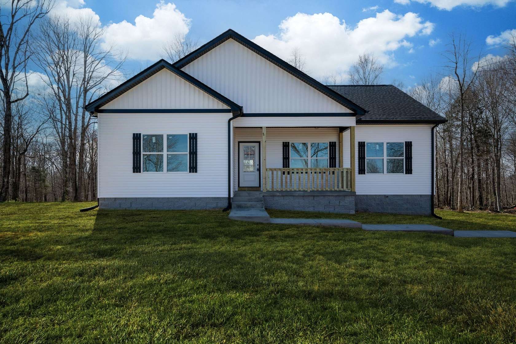 1.52 Acres of Land with Home for Sale in Dickson, Tennessee