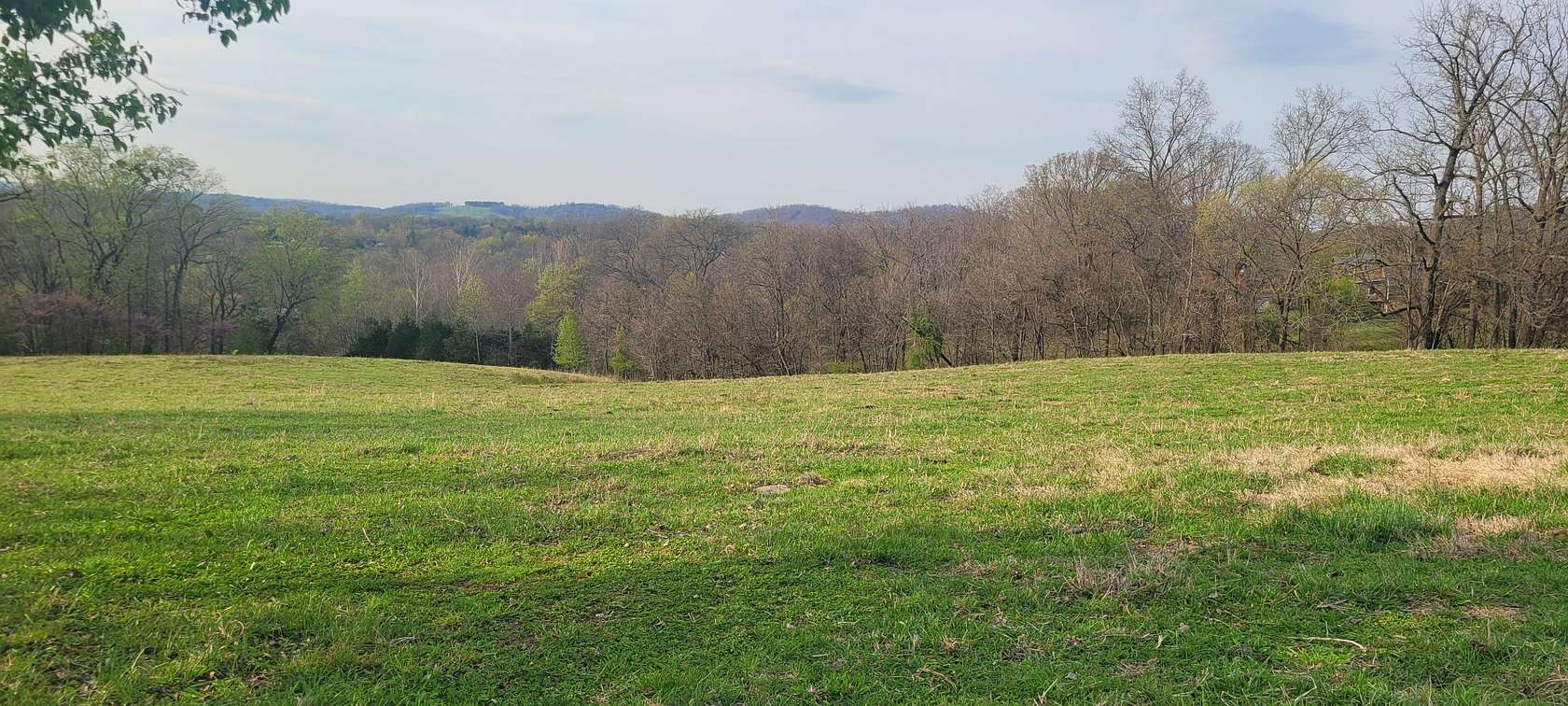 10 Acres of Land for Sale in College Grove, Tennessee