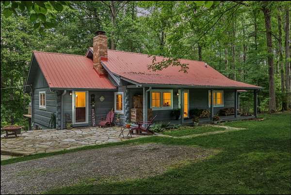 2.6 Acres of Land with Home for Sale in Kingston Springs, Tennessee