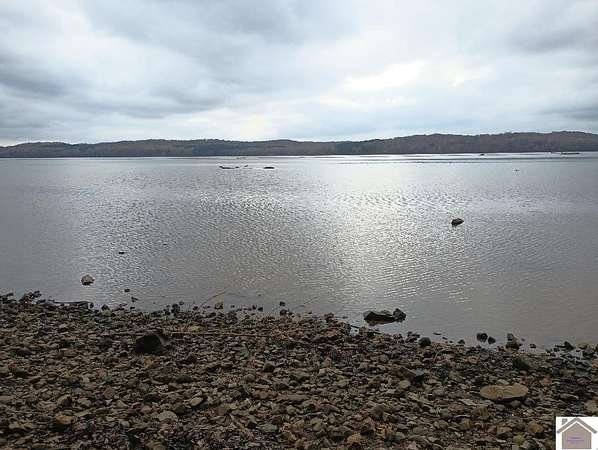 1 Acre of Residential Land for Sale in Cadiz, Kentucky