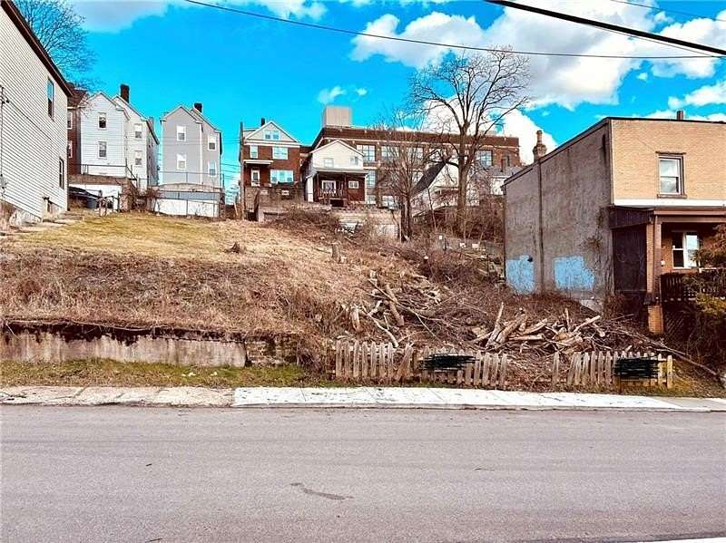 0.05 Acres of Residential Land for Sale in Pittsburgh, Pennsylvania