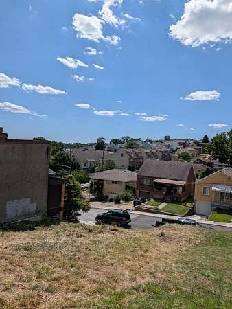 0.09 Acres of Residential Land for Sale in Pittsburgh, Pennsylvania