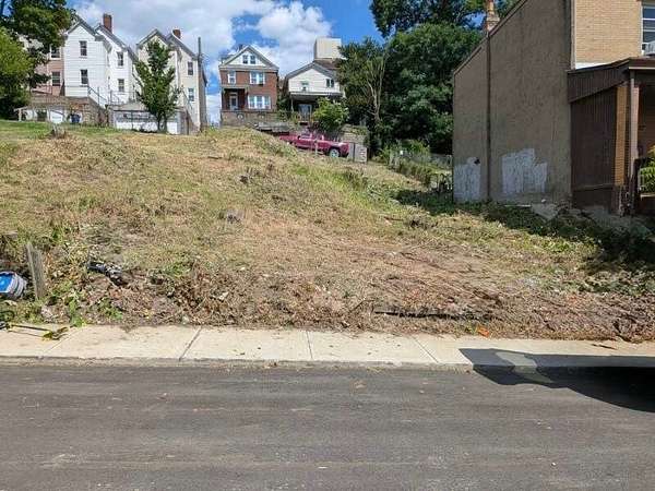 0.09 Acres of Residential Land for Sale in Pittsburgh, Pennsylvania