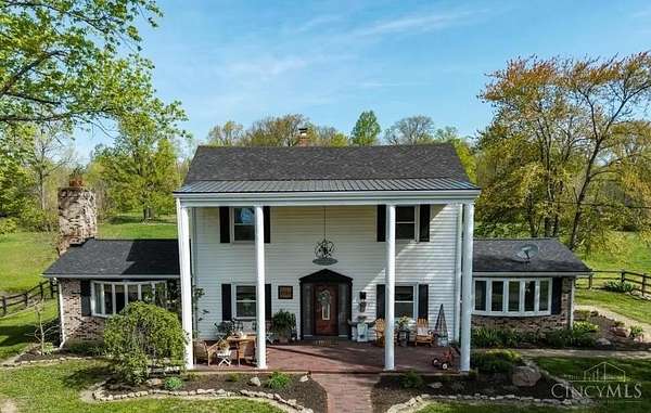 40.5 Acres of Land with Home for Sale in Middletown, Ohio