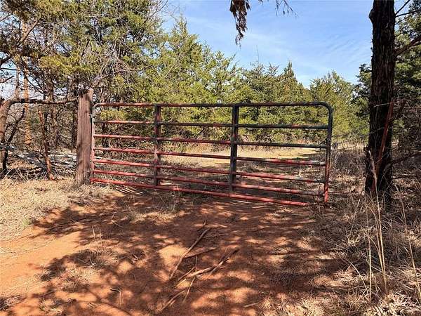 28.8 Acres of Land for Sale in Cushing, Oklahoma