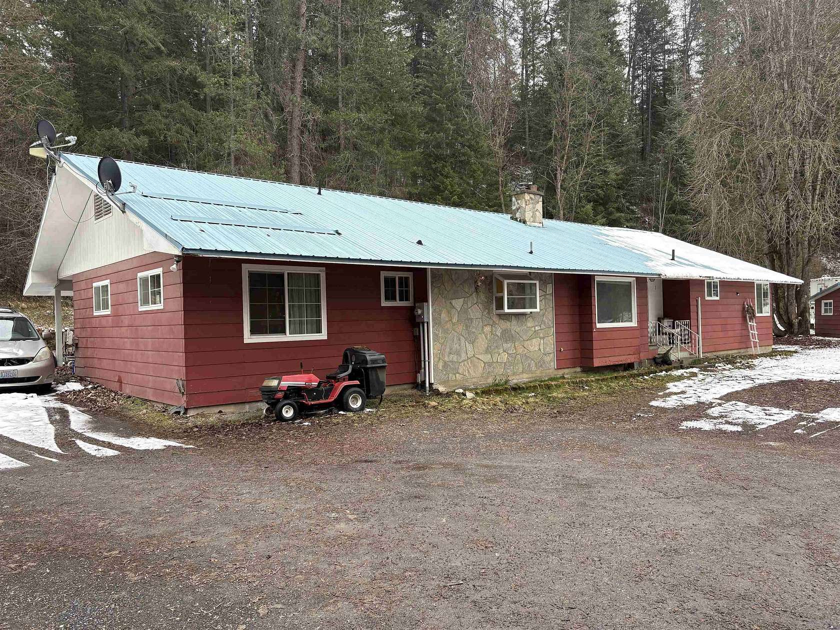 20 Acres of Recreational Land with Home for Sale in Chewelah, Washington