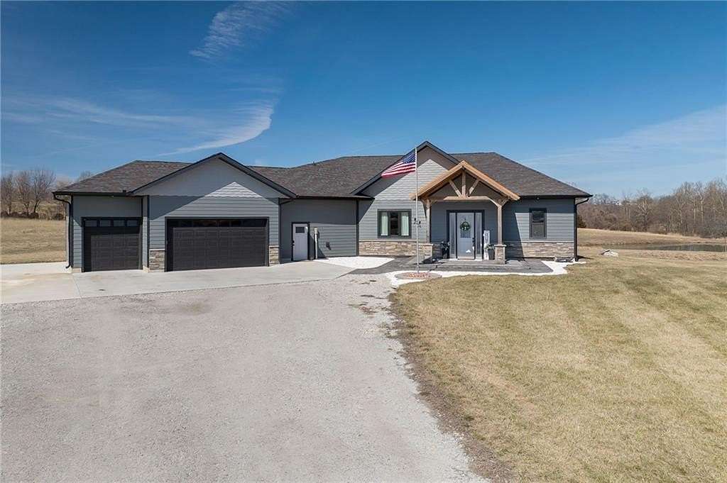 9.5 Acres of Land with Home for Sale in St. Joseph, Missouri