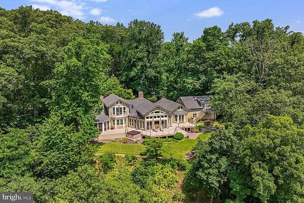 3 Acres of Land with Home for Sale in Annapolis, Maryland