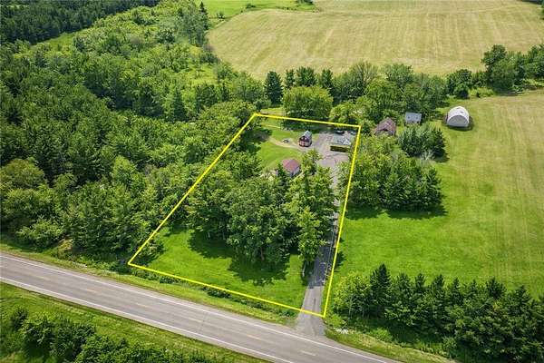 1.5 Acres of Land with Home for Sale in Pine City, Minnesota