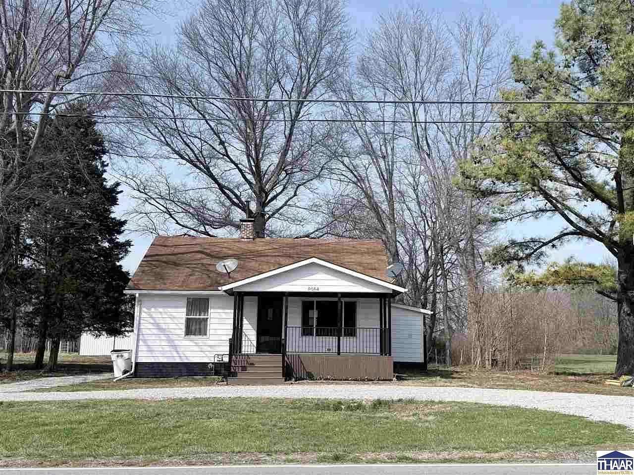 7 Acres of Land with Home for Sale in Terre Haute, Indiana