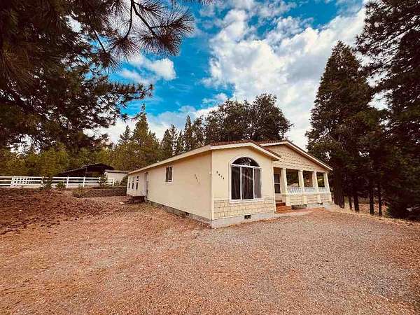 3.3 Acres of Land with Home for Sale in Mount Shasta, California