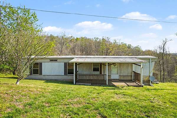 2.32 Acres of Land with Home for Sale in Ashland City, Tennessee