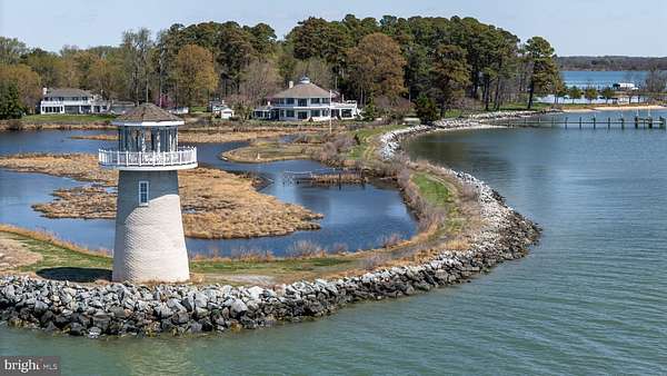 5.54 Acres of Land with Home for Sale in Queenstown, Maryland