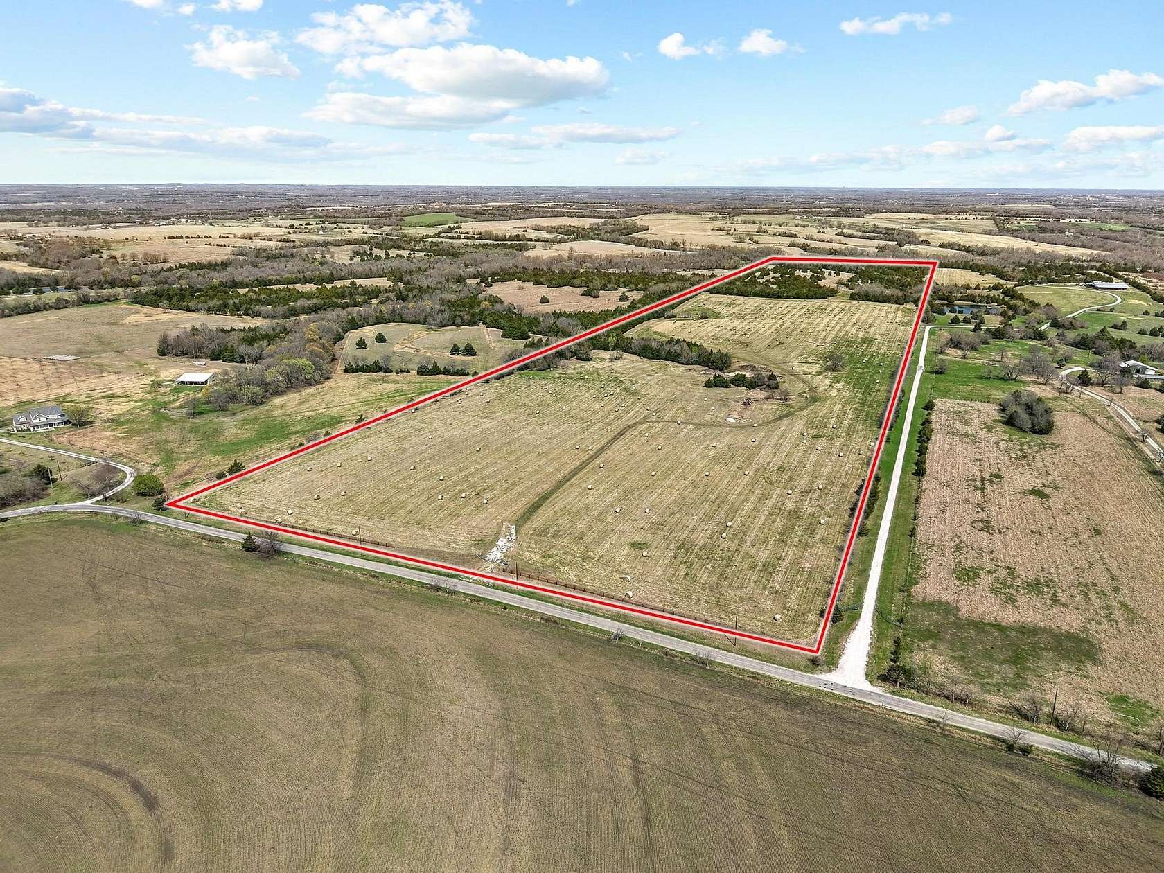77 Acres of Land for Sale in Bells, Texas