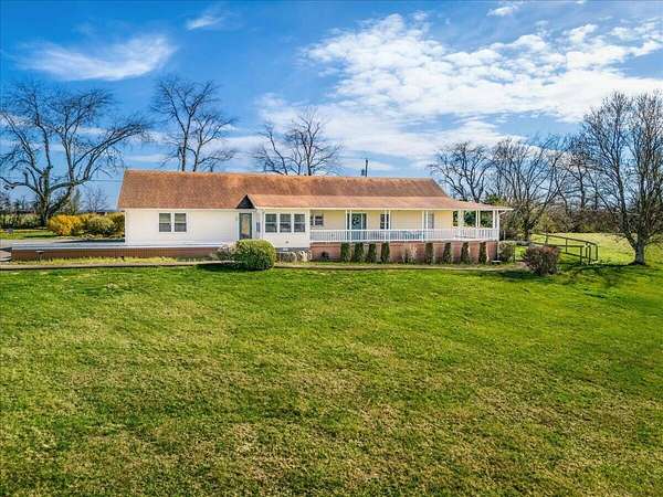 2 Acres of Improved Mixed-Use Land for Sale in London, Kentucky