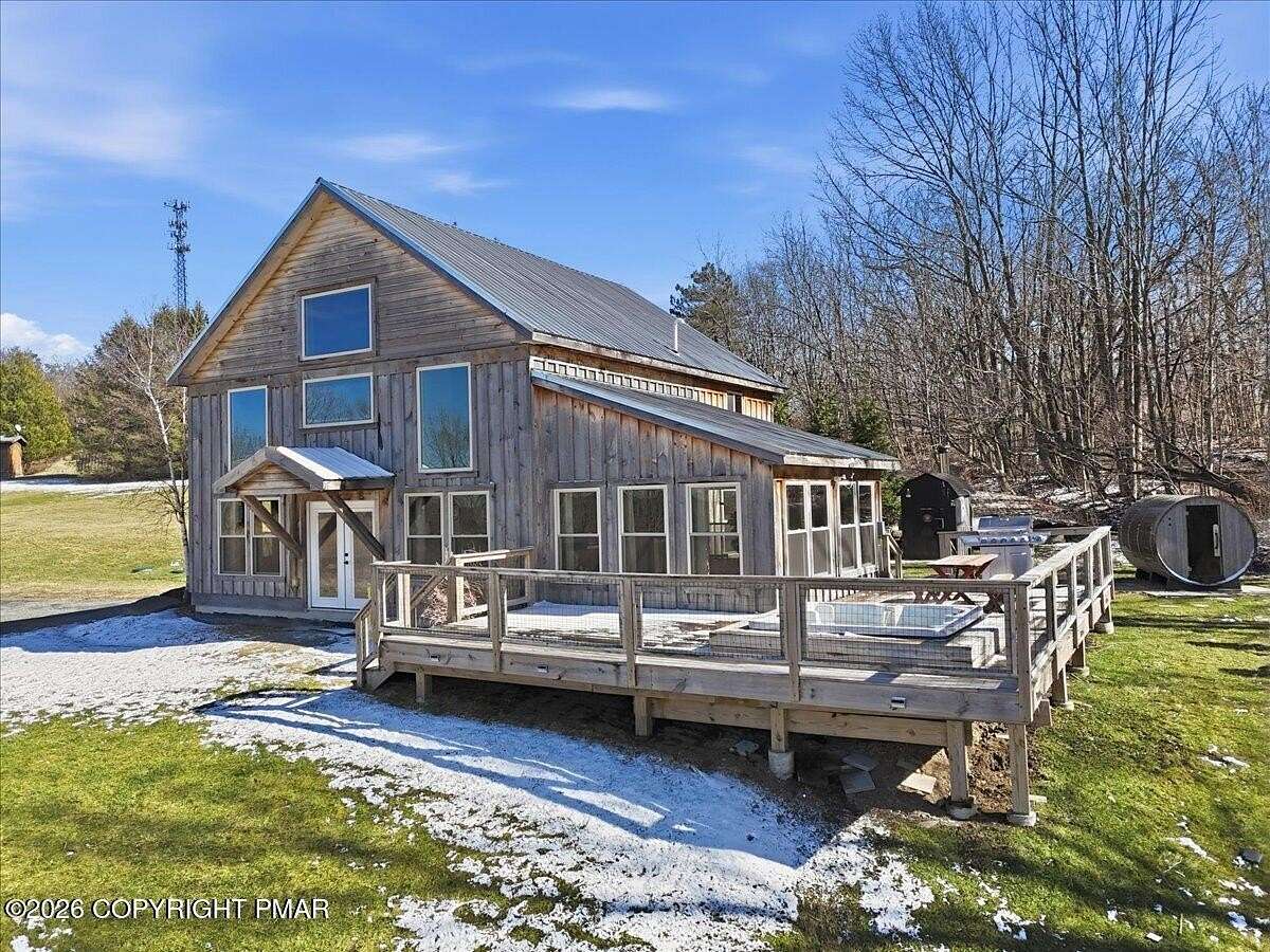 10.2 Acres of Improved Mixed-Use Land for Sale in Sterling, Pennsylvania